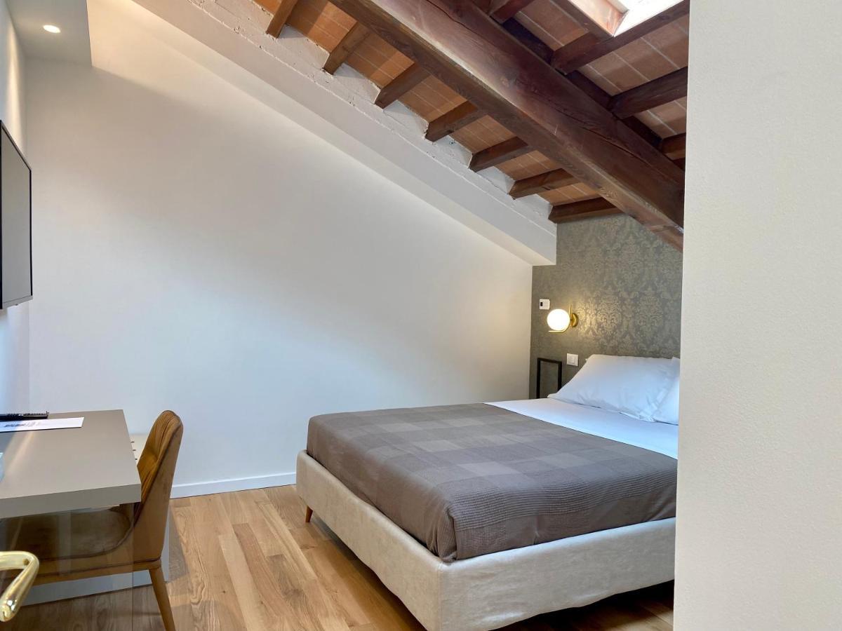 Residenza D'Epoca Dei Fondachi Hotel Sarzana Ngoại thất bức ảnh