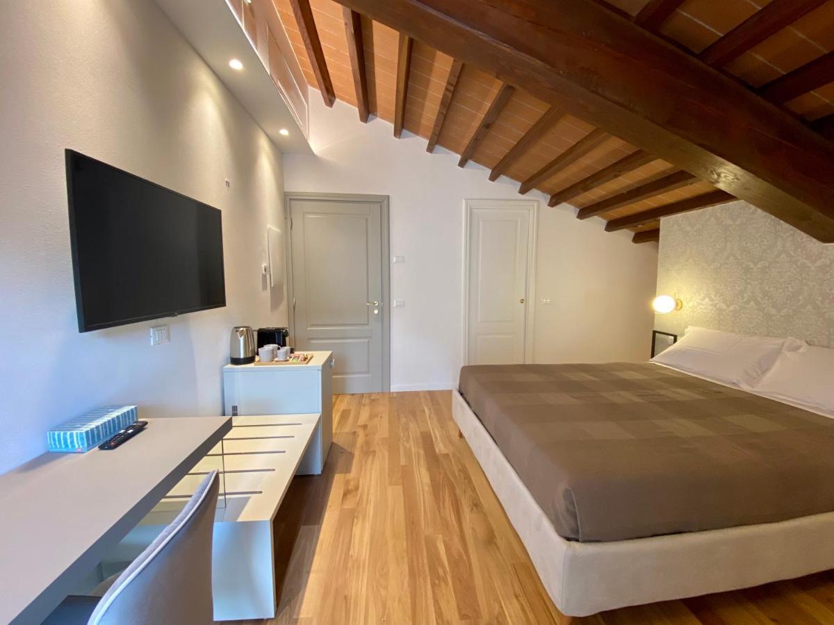 Residenza D'Epoca Dei Fondachi Hotel Sarzana Ngoại thất bức ảnh
