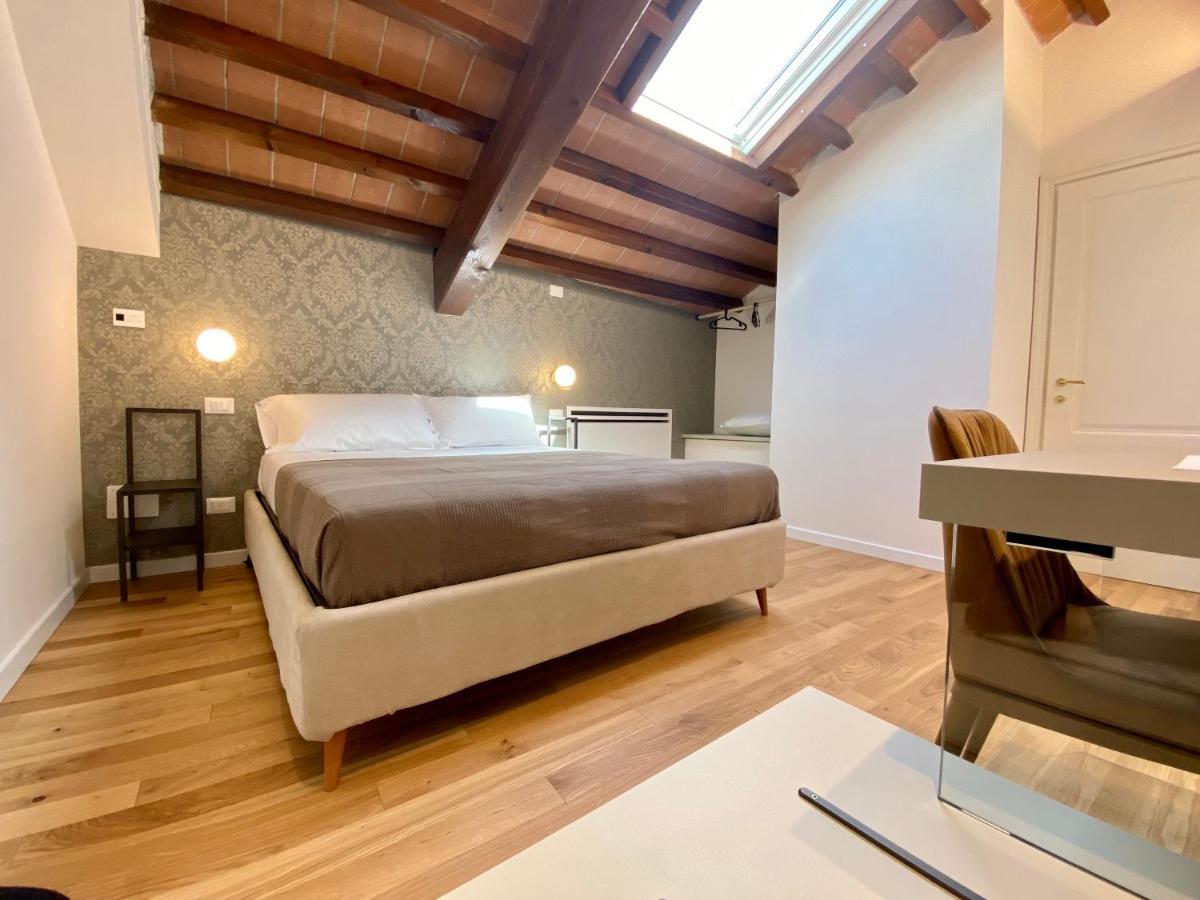 Residenza D'Epoca Dei Fondachi Hotel Sarzana Ngoại thất bức ảnh